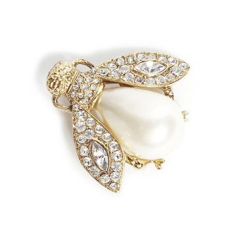 حتى أنا الأثاث